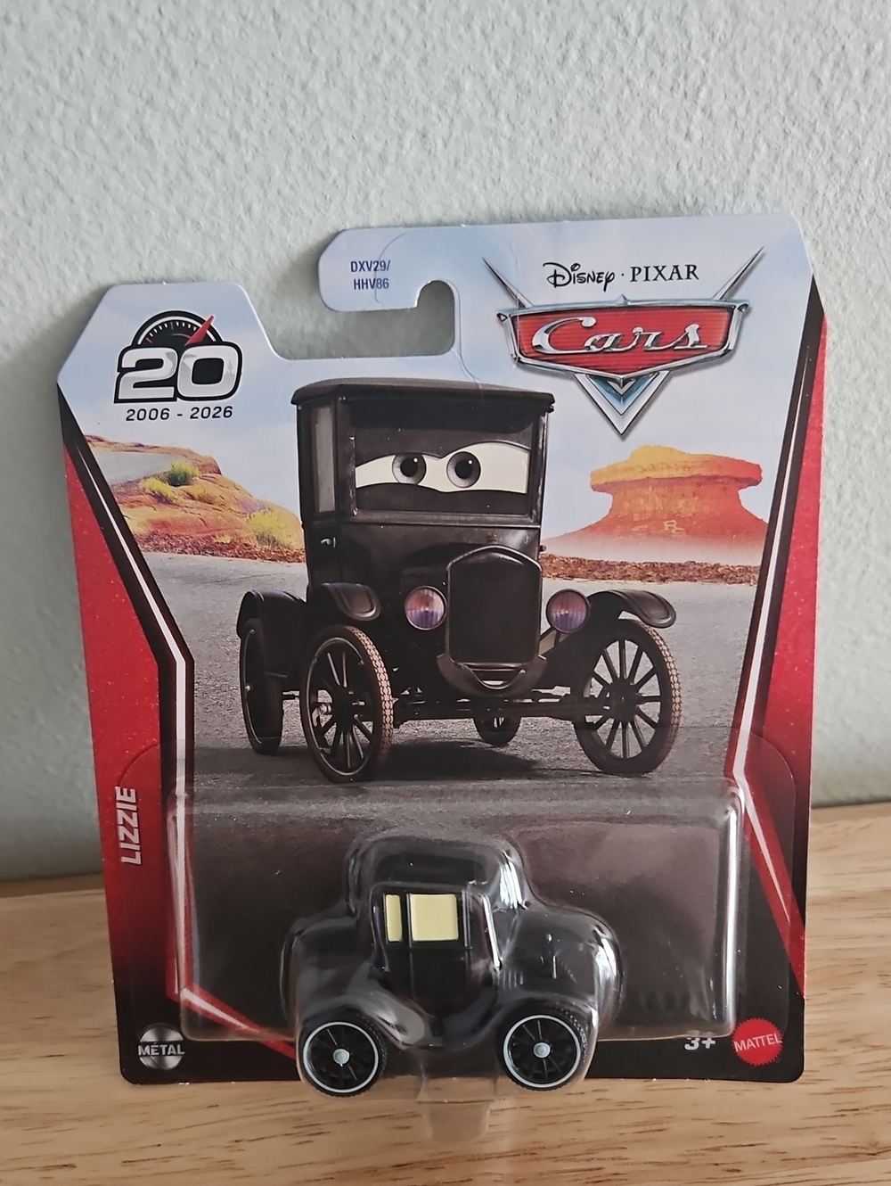Disney Pixar Cars Lizzie 20th Anniversary Diecast Mattel New